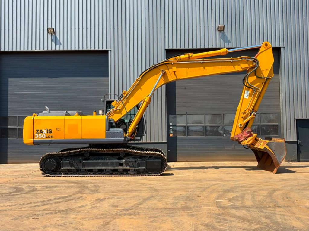 Hitachi ZX350LCN-3 Photo 6