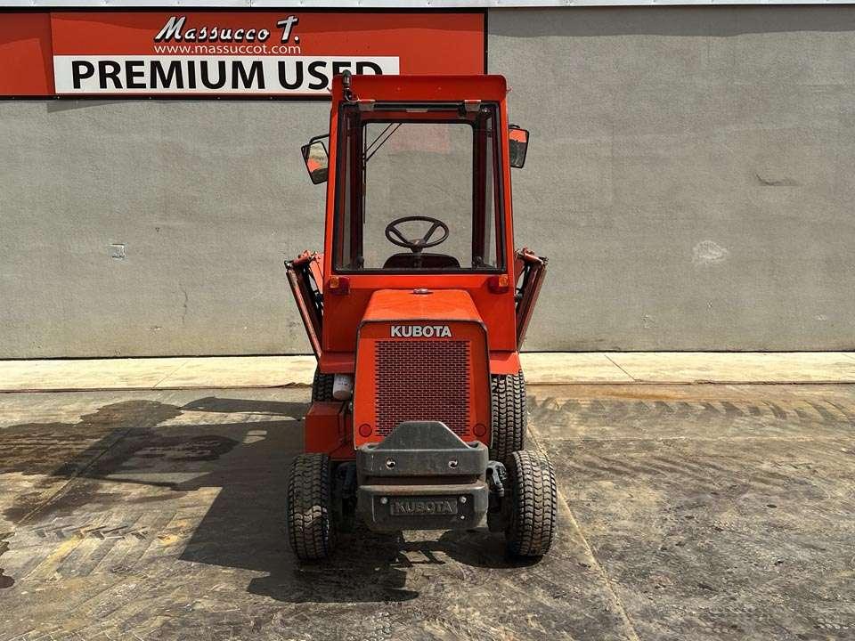 Kubota F2400 4X4 Photo 17