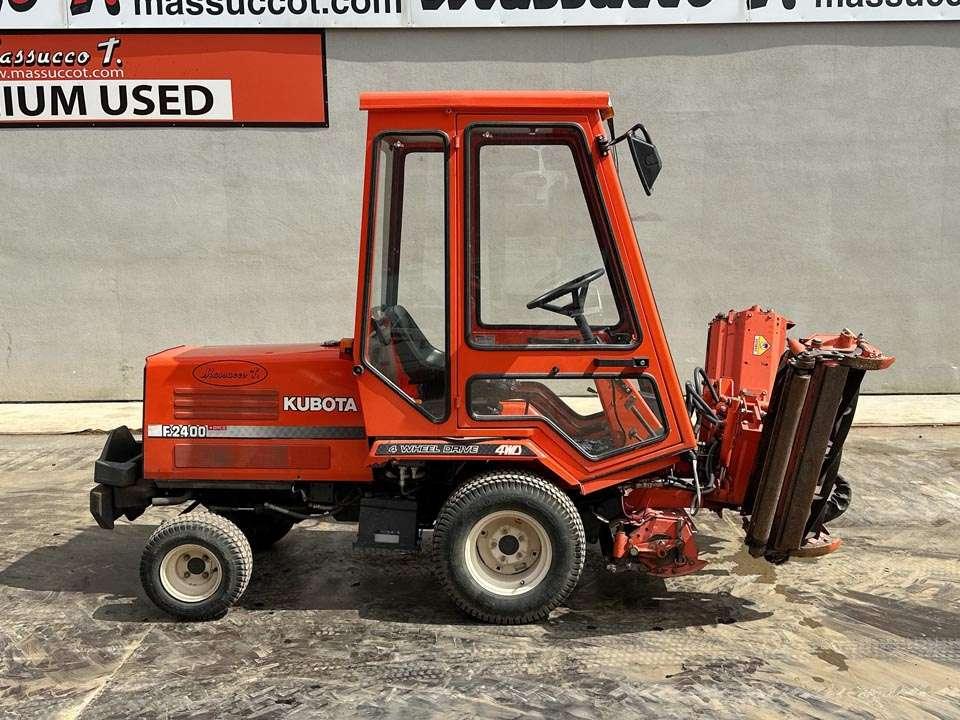 Kubota F2400 4X4 Photo 2