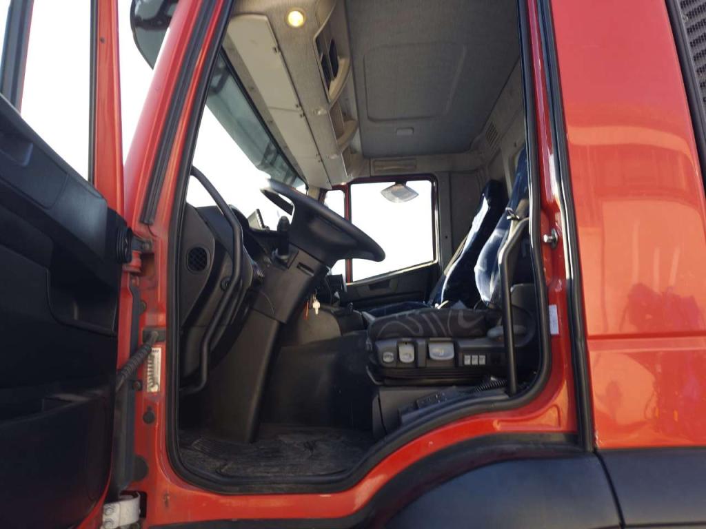 Iveco STRALIS HI-STREET 260S31 Photo 2