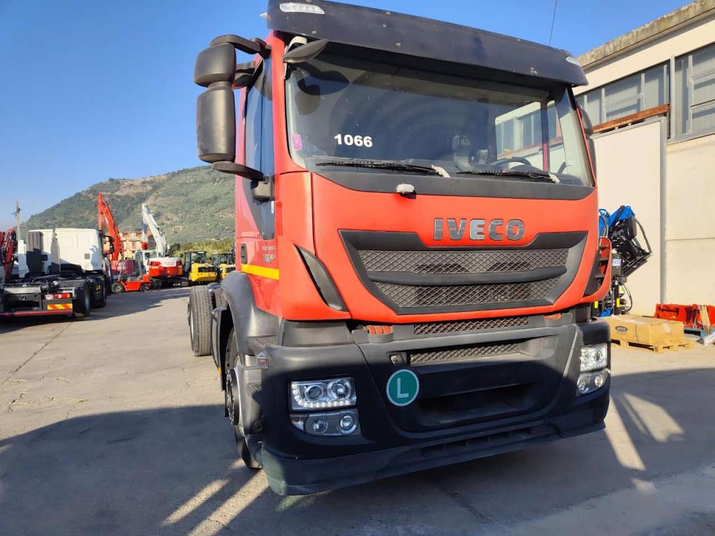 Iveco STRALIS HI-STREET 260S31 Photo 28