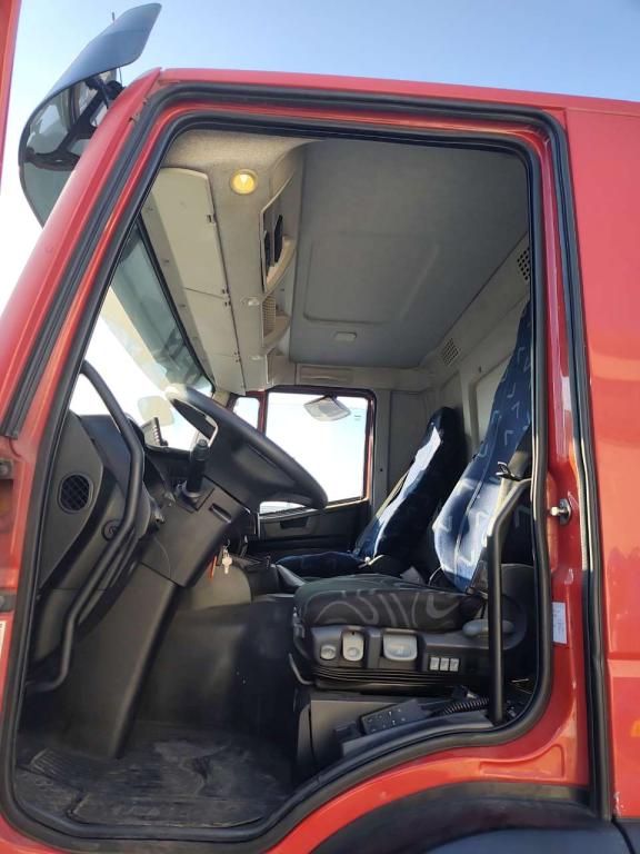 Iveco STRALIS HI-STREET 260S31 Photo 3