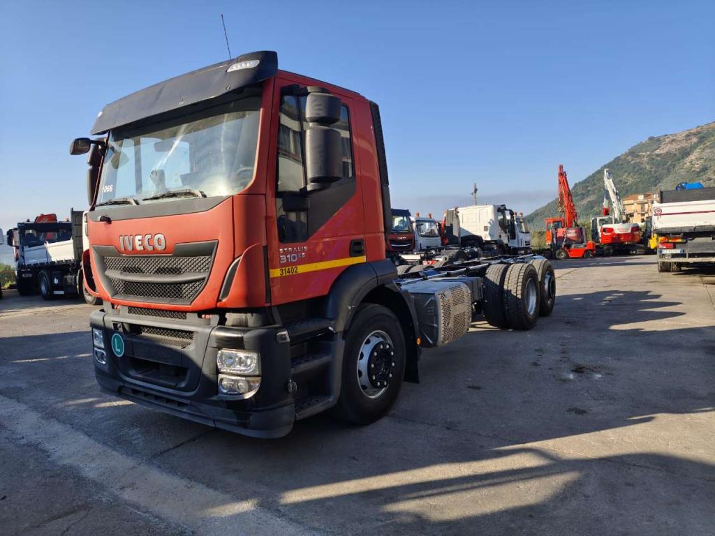 Iveco STRALIS HI-STREET 260S31 Photo 8