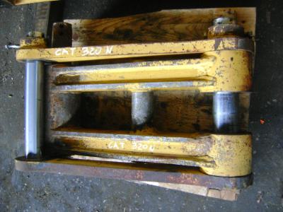 Bielle pour Caterpillar 320 en vente par PRV Ricambi Srl