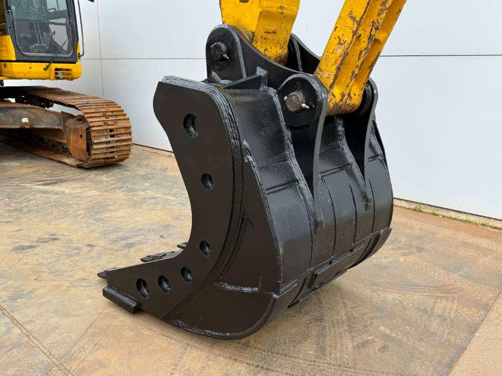 Komatsu PC360LC-11E0 - Hammer Lines / Automatic Greasing Photo 17