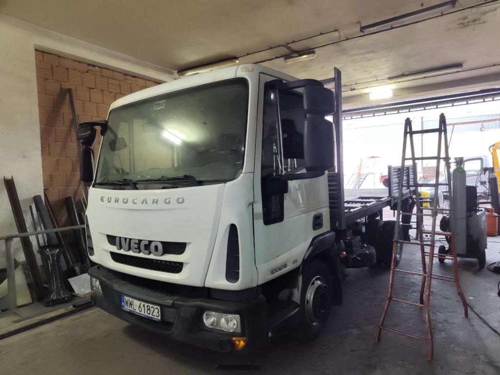 Iveco EUROCARGO 100E18 Photo 15