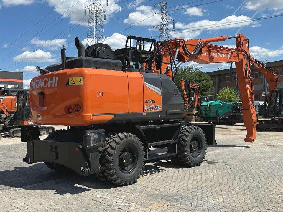 Hitachi ZX180W-7 Photo 24