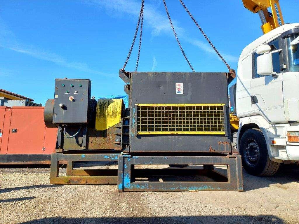 TRITURATORE ELETTRICO PER LEGNO Photo 1
