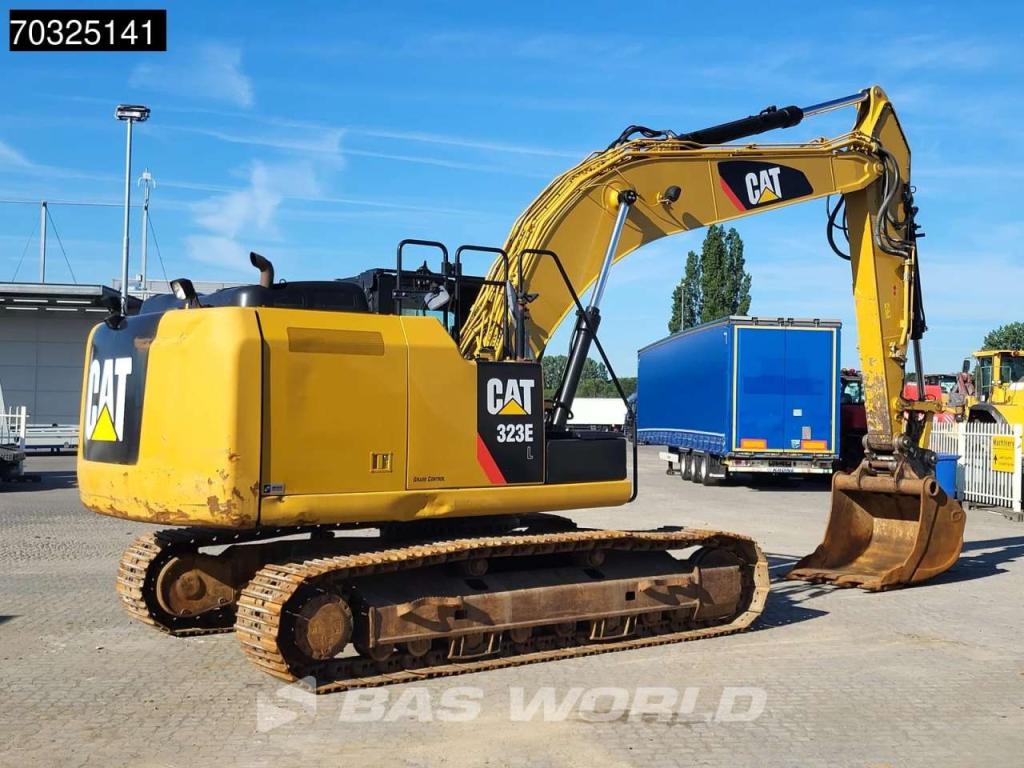 Caterpillar 323 E L Photo 5