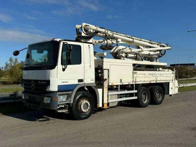 Mercedes-Benz Actros 2632 6x4 with Putzmeister BSF 24-4 11 24m concrete pump en vente par Big Machinery