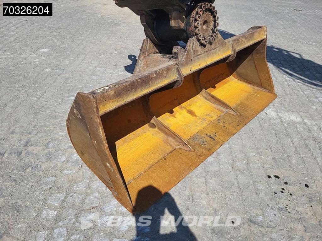 Kobelco SK140 SRLC-7 2 Buckets Photo 17
