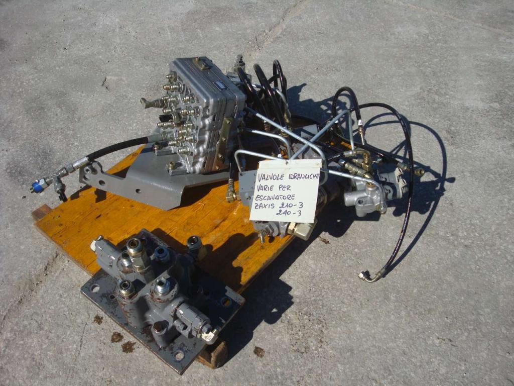 Soupape pour ZAXIS 210-3 E 240-3 Photo 4