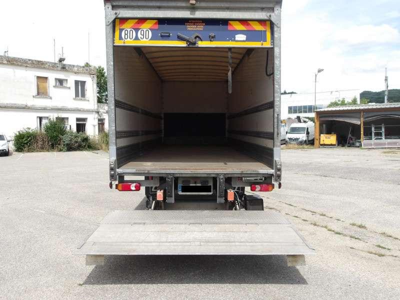 Iveco EUROCARGO CUBE 120-220 Photo 9