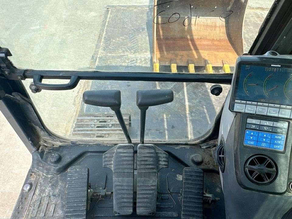 Komatsu PC210NLC Photo 20