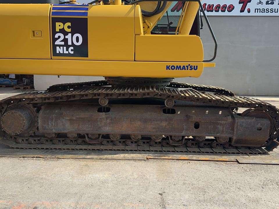 Komatsu PC210NLC Photo 4