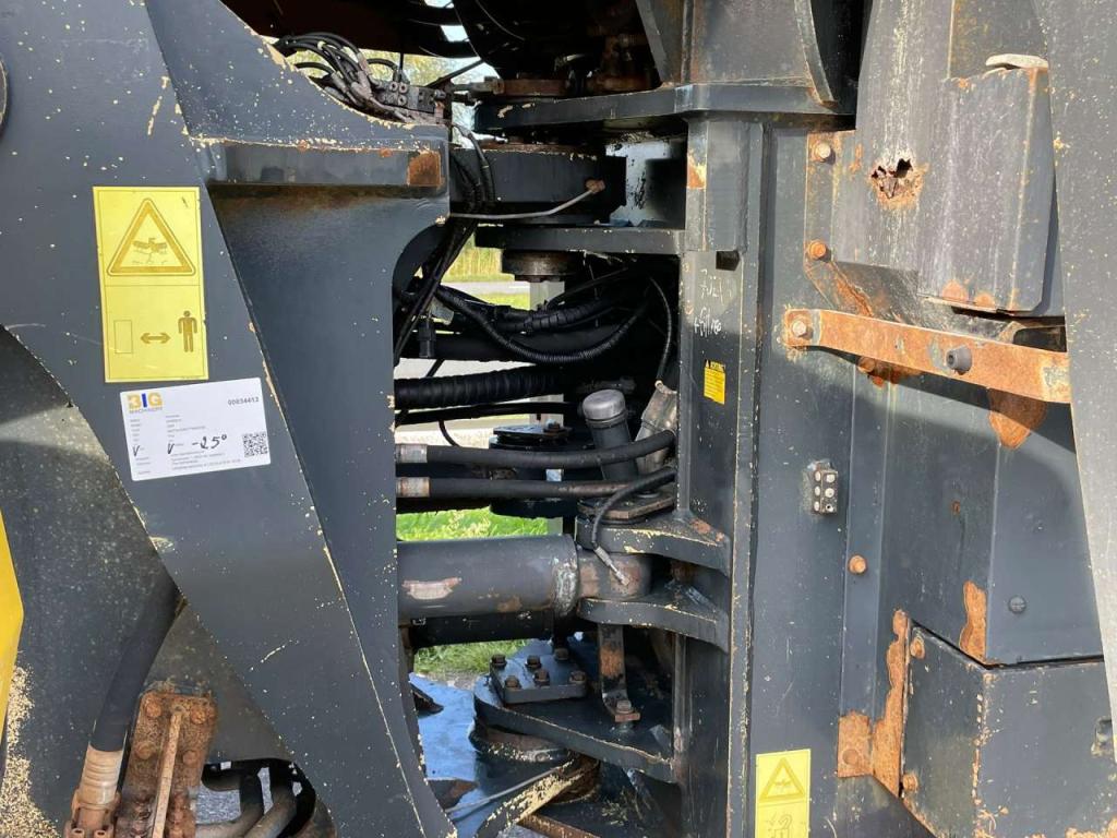 Komatsu WA500-6 Photo 27