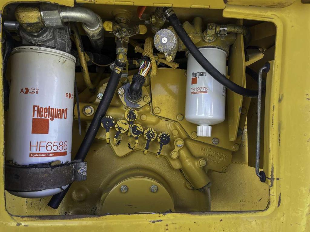Caterpillar D5N LGP Photo 16