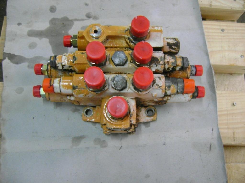 Valve proportionnelle pour Case 1088 Photo 1