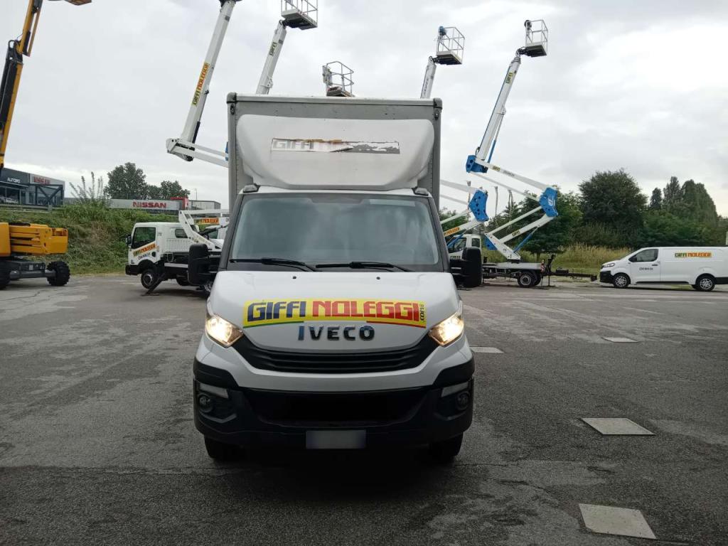Iveco 35C14 Photo 3