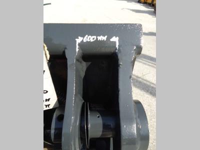 Attache rapide hydraulique pour per Takeuchi TL10V-2 en vente par OLM 90 Srl