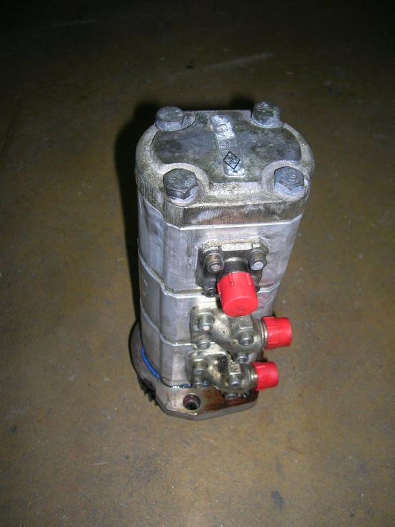 Pompe hydraulique pour O&K (Orenstein & Koppel) MH Plus Photo 1