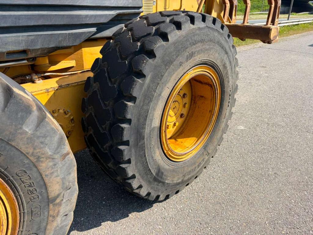Caterpillar 140H Photo 12