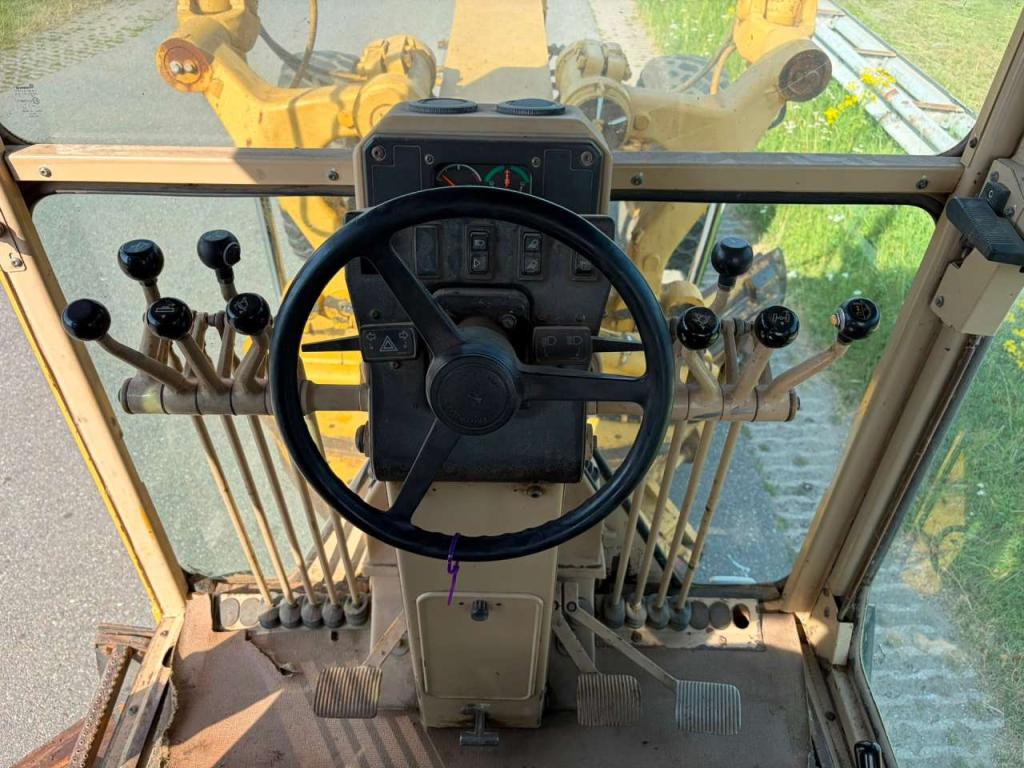 Caterpillar 140H Photo 23