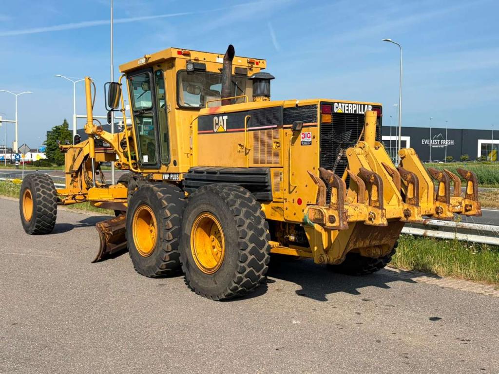 Caterpillar 140H Photo 3