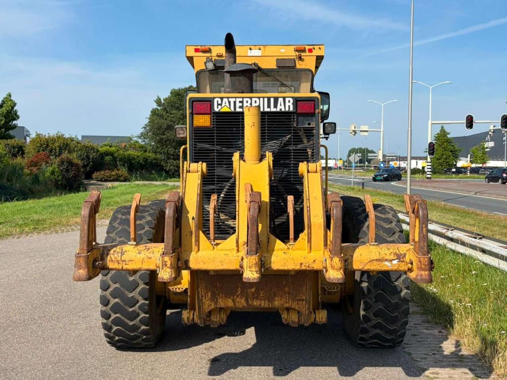Caterpillar 140H Photo 4