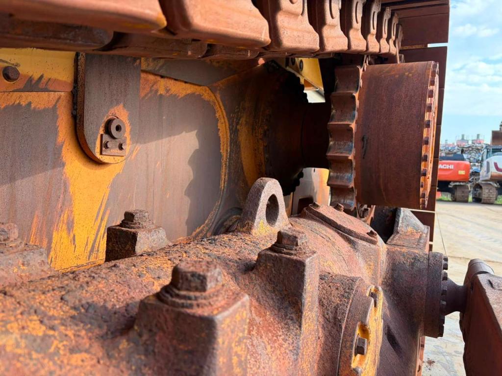 Caterpillar D8T Photo 12