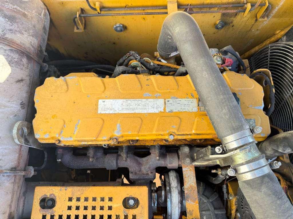 CAT 330C - Good overall condition! Photo 28