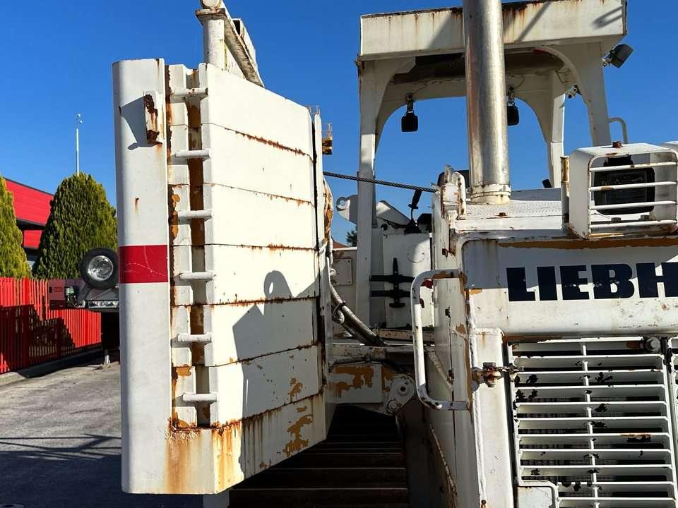 Liebherr RL 22 B Photo 12