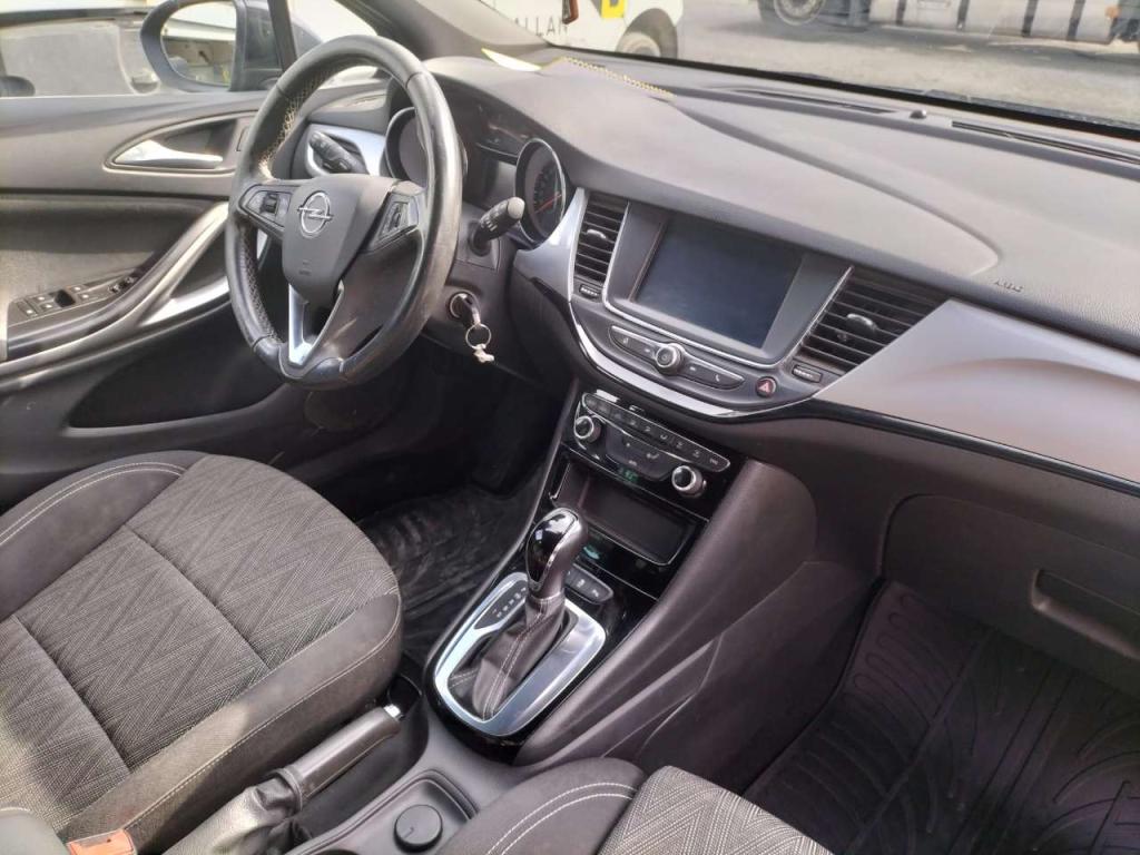 Opel ASTRA SPORTS TOURER+ Photo 4