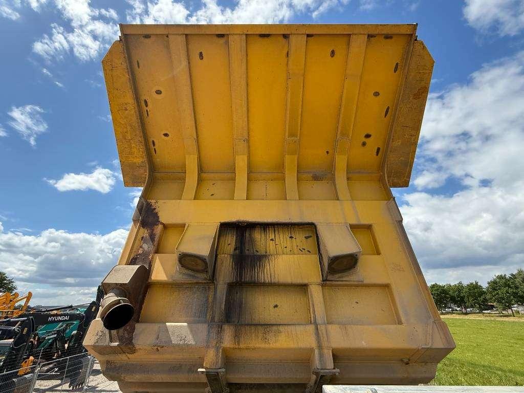 Komatsu HD 405-7 - German Machine / Automatic Greasing Photo 17