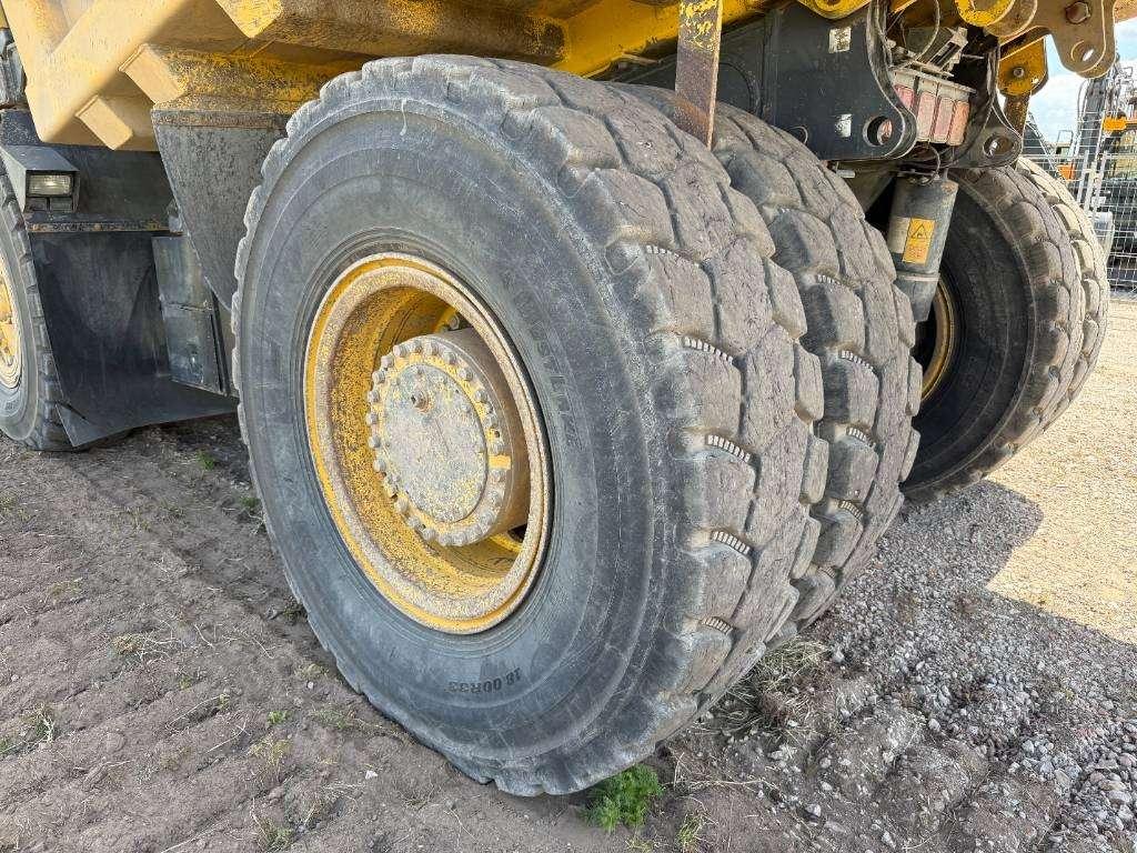 Komatsu HD 405-7 - German Machine / Automatic Greasing Photo 23