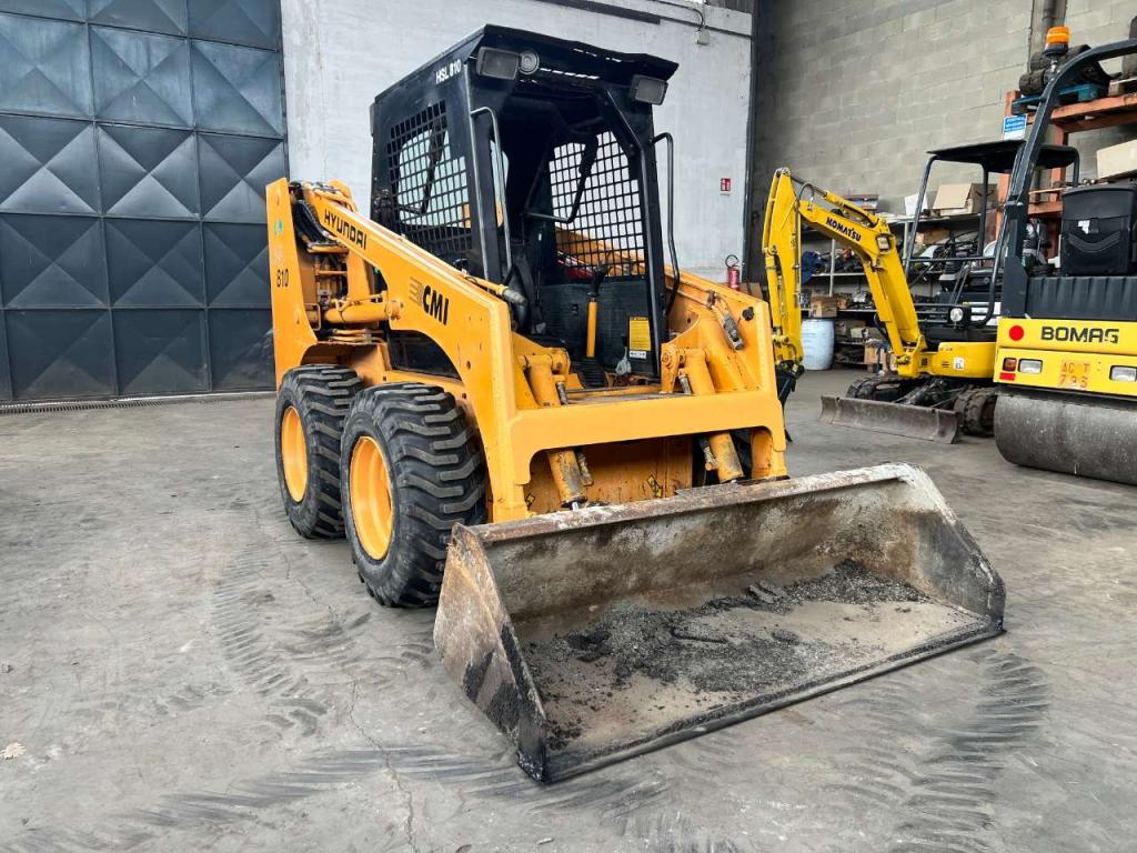 Hyundai 810HSL Photo 3