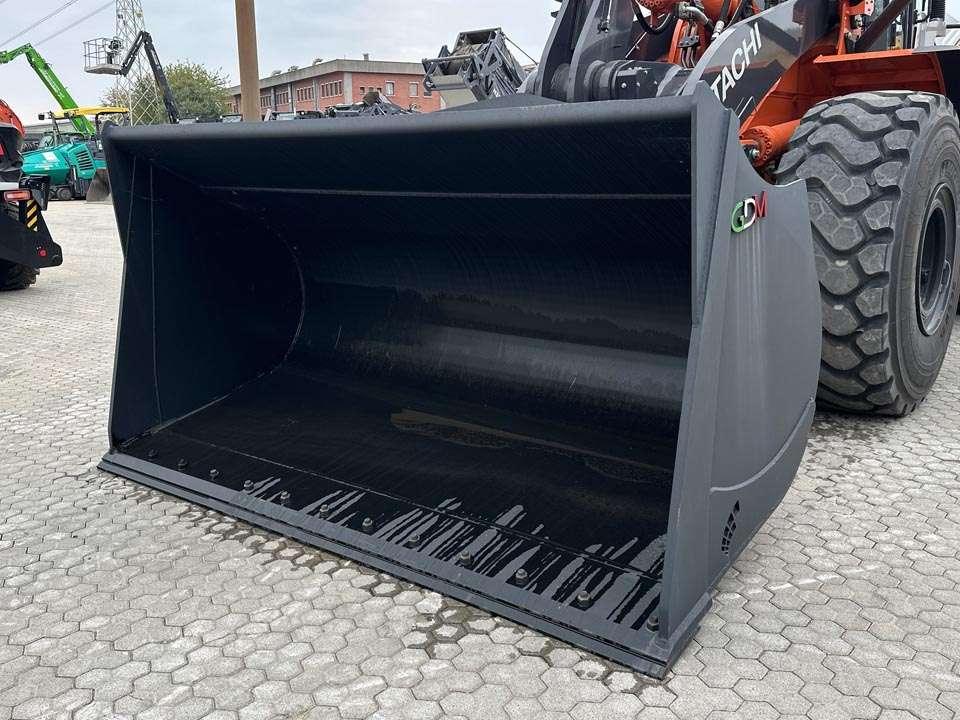 Hitachi ZW310-7 Photo 10