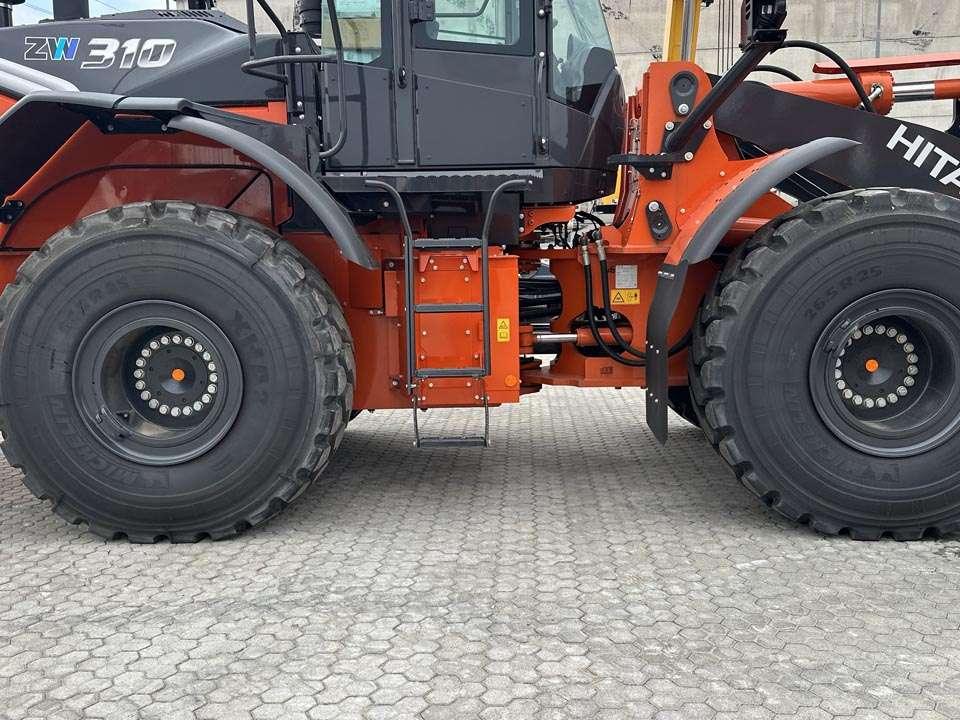 Hitachi ZW310-7 Photo 11