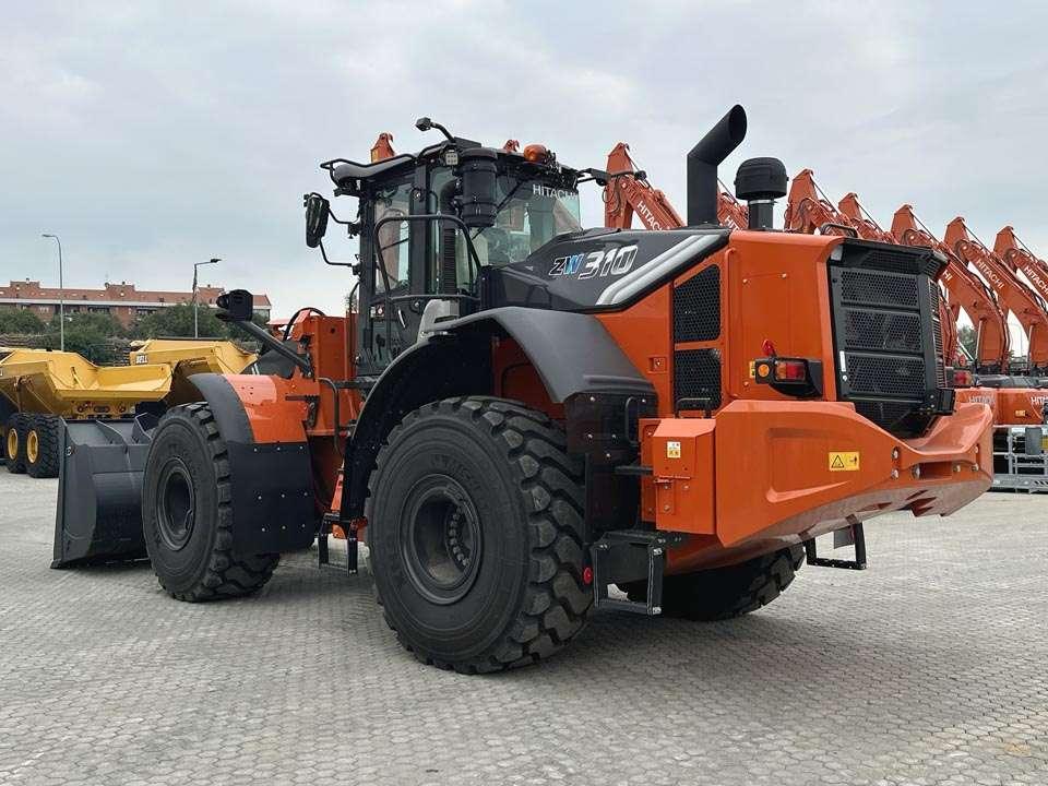 Hitachi ZW310-7 Photo 3