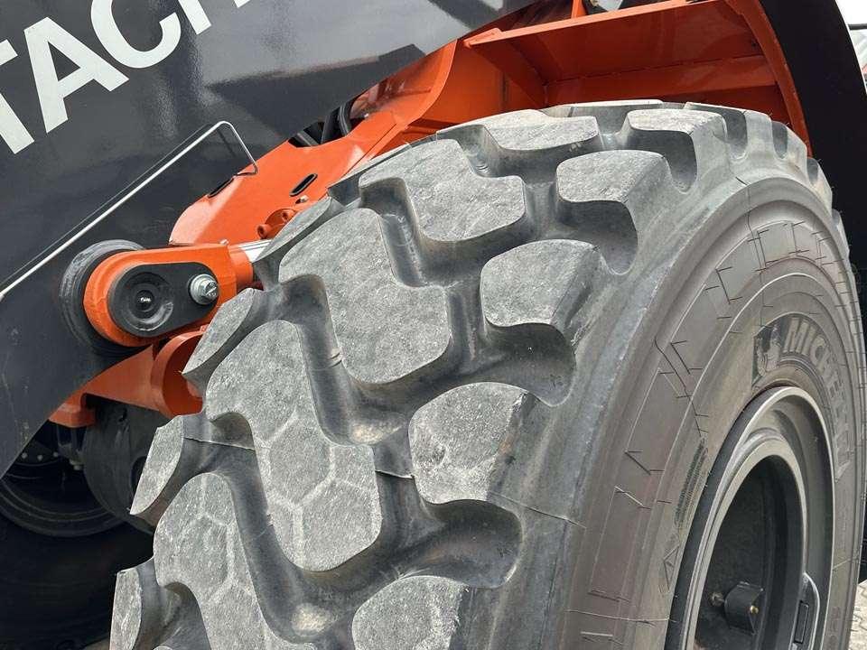 Hitachi ZW310-7 Photo 5
