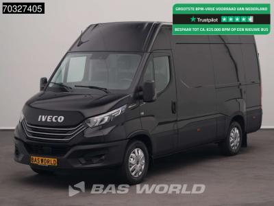 Iveco Daily 35S21 3.0L Automaat L2H2 LED ACC Navi 3,5t Trekhaak Airco Camera Velgen Euro6 L2 Airco Trekha en vente par BAS World B.V.