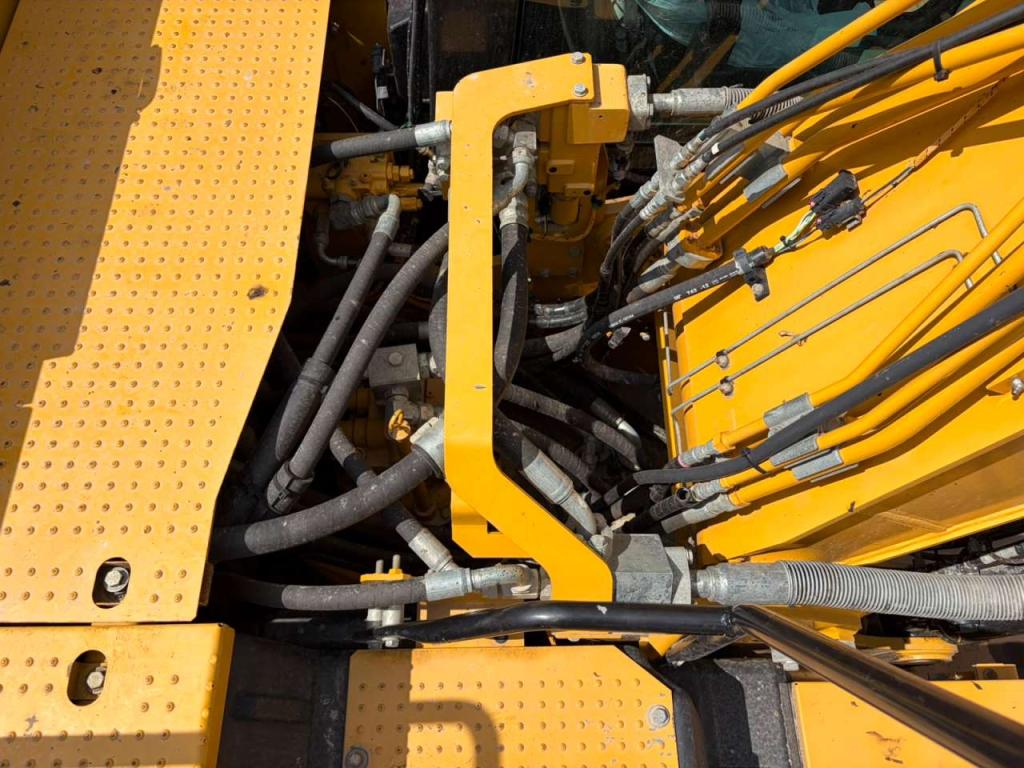 Caterpillar 320GC Photo 28