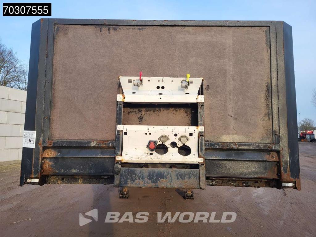 Krone SD Select 3 axles Lifting Axle Photo 6
