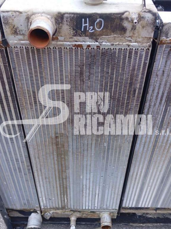 Radiateur eau pour New Holland E 215/245 C Photo 1