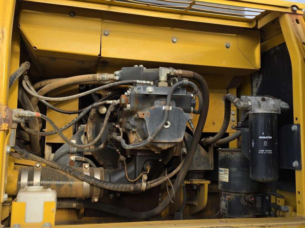 Komatsu PC360LC10 Photo 21