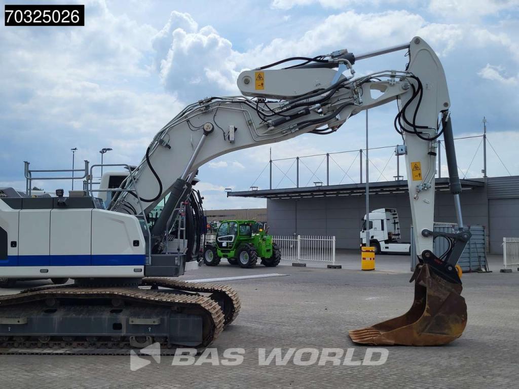 Liebherr R924 LC Photo 14