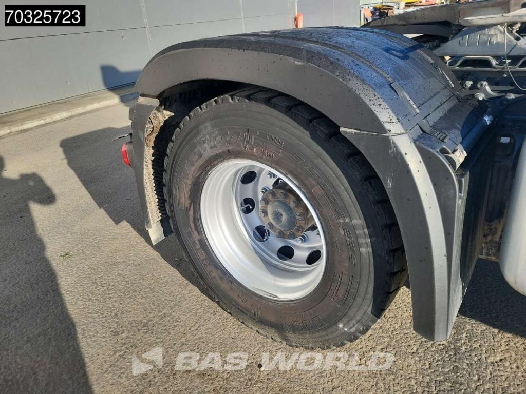 Mercedes-Benz Actros 1846 Actros 4X2 ClassicSpace Retarder Hydraulik ACC Navi Photo 19