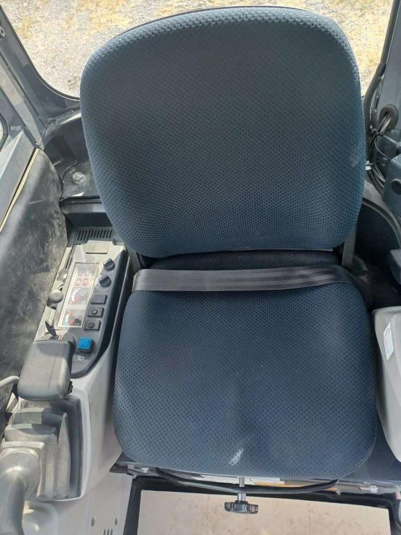 Kobelco SK35SRX-6 Photo 2