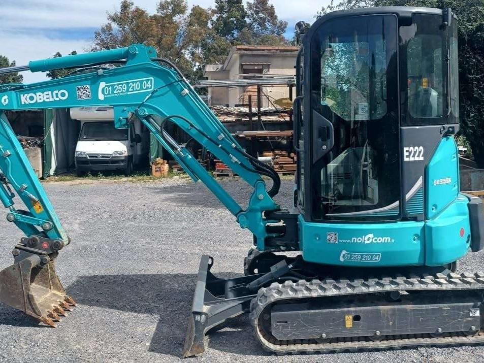 Kobelco SK35SRX-6 Photo 6