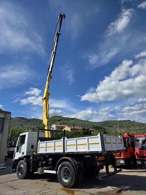 Iveco EUROCARGO 180E25 Photo 13